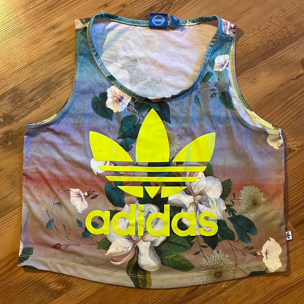 Adidas crop tank floral M